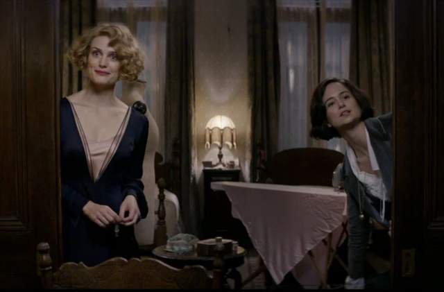 有雷注意《怪獸與牠們的產地》一些刪除片段 蒂娜與奎妮唱校歌真好聽