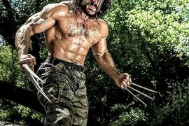 超有魄力的《法國金鋼狼COSPLAY》但是追蹤數超少令人好哀傷…… 超有魄力的《法國金鋼狼COSPLAY》但是追蹤數超少令人好哀傷……