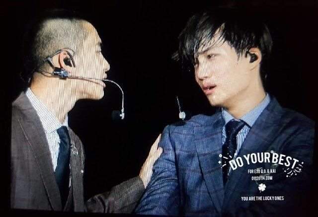 因為跳錯一個舞步《韓國人氣男團成員在舞台痛哭》粉絲根本滿頭霧水XD 因為跳錯一個舞步《韓國人氣男團成員在舞台痛哭》粉絲根本滿頭霧水XD