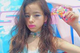14歲的9頭身美少女《ハーヴィー瑛美》驚人的身材比例引發注目 14歲的9頭身美少女《ハーヴィー瑛美》驚人的身材比例引發注目