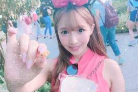 AV女優《三上悠亞》來香港迪士尼玩好開心❤男友視角讓人小鹿亂撞 AV女優《三上悠亞》來香港迪士尼玩好開心❤男友視角讓人小鹿亂撞