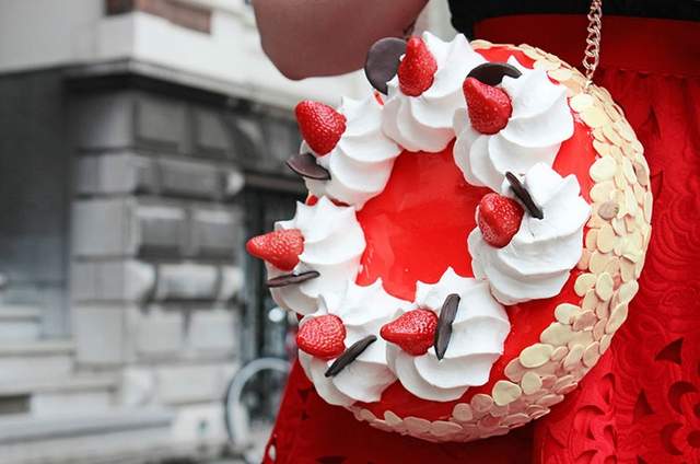 吃貨必備《甜點美食包》肚子餓了多看幾款包包就能充飢囉（？）