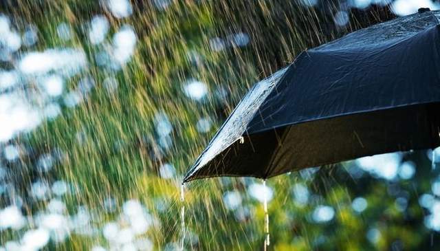 《讓人火大的梅雨季節五件事》鞋子會濕襪子會濕一整個就超麻煩 《讓人火大的梅雨季節五件事》鞋子會濕襪子會濕一整個就超麻煩