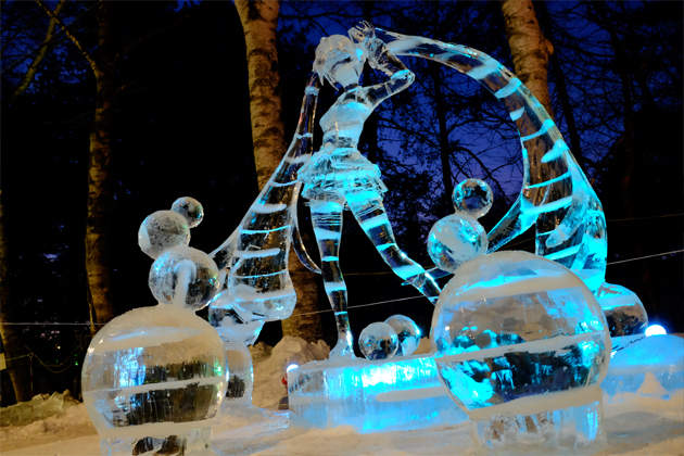 晶瑩剔透《冰初音》超美痛冰雕 北海道冰祭夢幻登場 ( ゚∀゚) ノ♡  晶瑩剔透《冰初音》超美痛冰雕 北海道冰祭夢幻登場 ( ゚∀゚) ノ♡