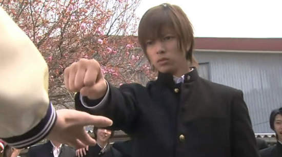 天才發想《要到第二鈕扣的方法》要如何從心儀對象胸前順利得手呢? 天才發想《要到第二鈕扣的方法》要如何從心儀對象胸前順利得手呢?