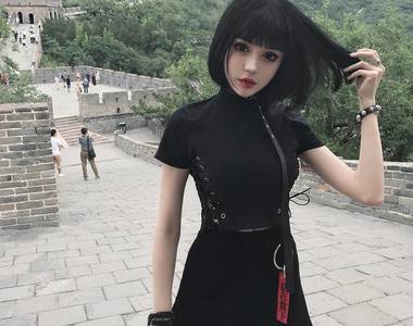《東方真人洋娃娃》kinashen 獨特的黑暗系芭比風格 《東方真人洋娃娃》kinashen 獨特的黑暗系芭比風格