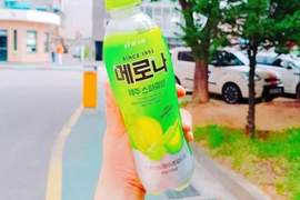 喝起來有種哈味?《메로나哈密瓜氣泡水新上市》網友實評喝起來真的很...... 喝起來有種哈味?《메로나哈密瓜氣泡水新上市》網友實評喝起來真的很......