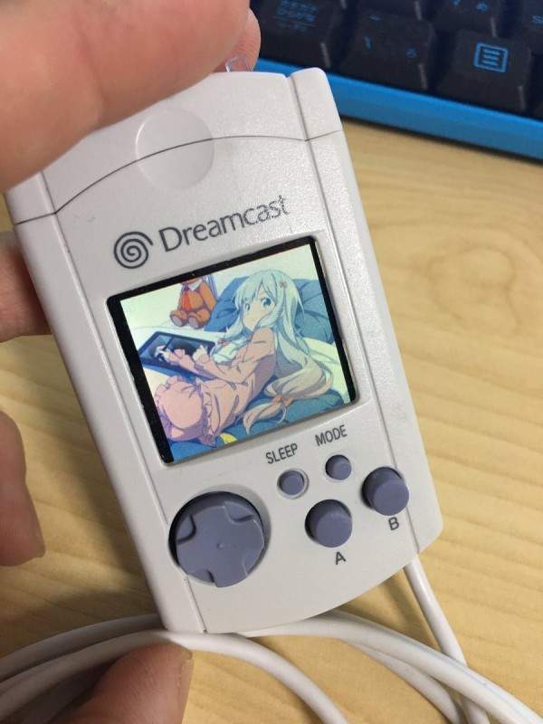 《iPod nano神改裝》Dreamcast記憶卡換個外殼潮10倍