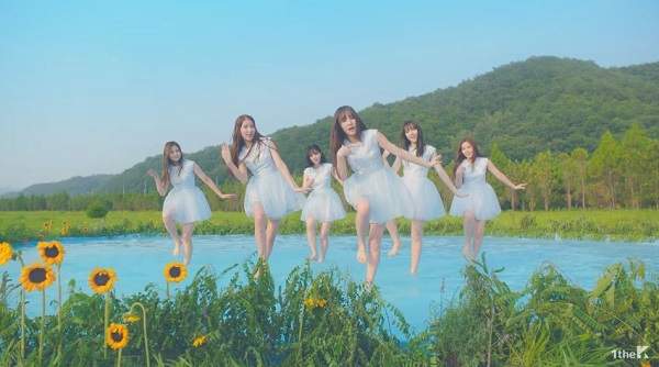 GFRIEND《LOVE WHISPER夢幻水池哪裡來》刀群水舞的秘密華麗公開 GFRIEND《LOVE WHISPER夢幻水池哪裡來》刀群水舞的秘密華麗公開