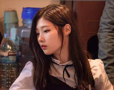《連側臉也是女神級》如此完美能帶回家當老婆嗎? 《連側臉也是女神級》如此完美能帶回家當老婆嗎?
