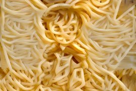太神奇了《用麵條畫出柯南》快來偷學一下你也會喔~ 太神奇了《用麵條畫出柯南》快來偷學一下你也會喔~
