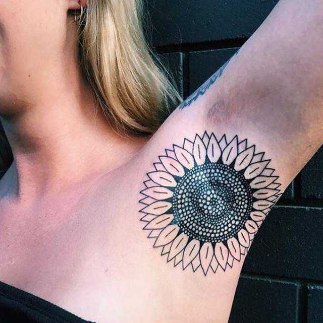 腋下黑黑的《腋下刺青》悄悄現身　這會兒人人都有綺夢了