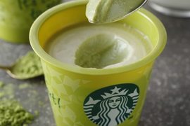 日本星巴克推出《濃厚抹茶迷你布丁杯》比之前的還要更濃郁呦~抹茶增量❤ 日本星巴克推出《濃厚抹茶迷你布丁杯》比之前的還要更濃郁呦~抹茶增量❤