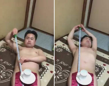 《捲尺也可以拿來掀桌巾》搞笑藝人ウエスP又一次突破極限了 《捲尺也可以拿來掀桌巾》搞笑藝人ウエスP又一次突破極限了