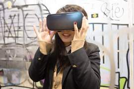 《VR女孩新風潮》網友覺得正在PLAY的妹子太可愛惹 《VR女孩新風潮》網友覺得正在PLAY的妹子太可愛惹