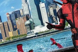 海報惡搞《蜘蛛人: 返校日》死侍亂入中~~~ 海報惡搞《蜘蛛人: 返校日》死侍亂入中~~~