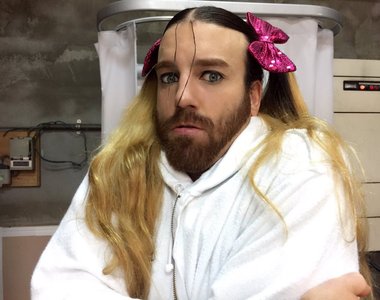鬍鬚女LadyBeard《被批無視動畫世界觀超傷心》人家明明對二次元超有愛…… 鬍鬚女LadyBeard《被批無視動畫世界觀超傷心》人家明明對二次元超有愛……