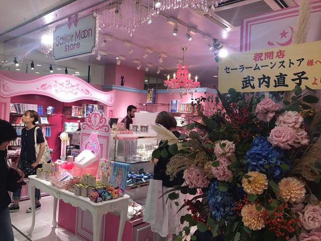 東京原宿《美少女戰士官方專賣店》超可愛的嫩粉紅專屬店面直擊你的少女心
