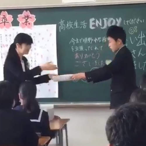 《跟討厭的人握手時的必殺技》超天才發想被揍也不奇怪啊wwww