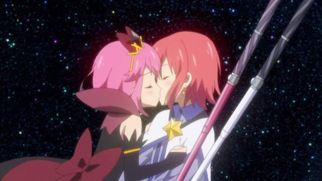 《粉絲透過作品結緣共結連理》動畫監督等工作人員到場見證 《粉絲透過作品結緣共結連理》動畫監督等工作人員到場見證