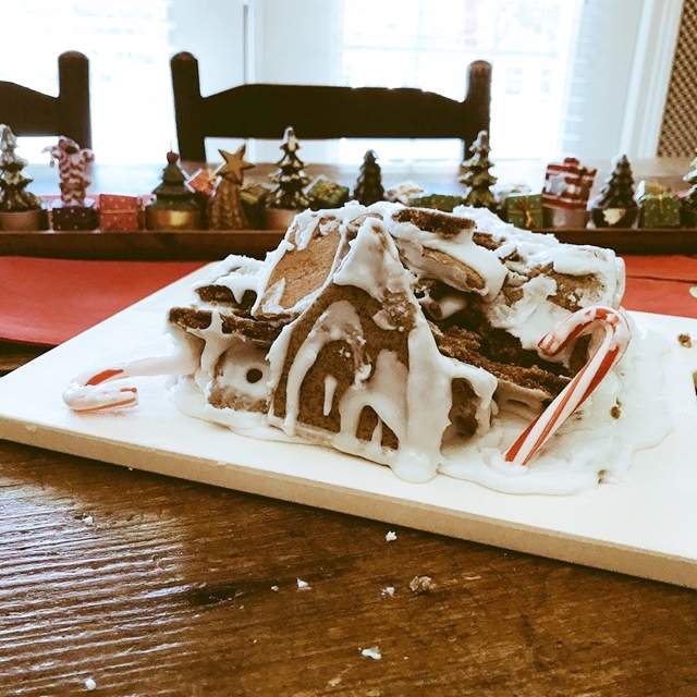 社群湧現《超失敗薑餅屋照》網友:以後誰叫我做這個我就翻臉(#`Д´)ノ 社群湧現《超失敗薑餅屋照》網友:以後誰叫我做這個我就翻臉(#`Д´)ノ