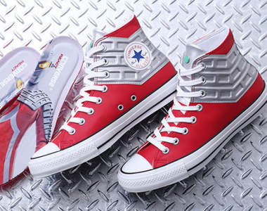 《Converse × 超人七號》走一步要喊〝嚇〞走兩步要說〝涮〞這樣才過癮壓 《Converse × 超人七號》走一步要喊〝嚇〞走兩步要說〝涮〞這樣才過癮壓