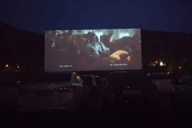 夜深好去處?《韓國汽車影院》再受矚目 在車內別亂來唷♥ 夜深好去處?《韓國汽車影院》再受矚目 在車內別亂來唷♥