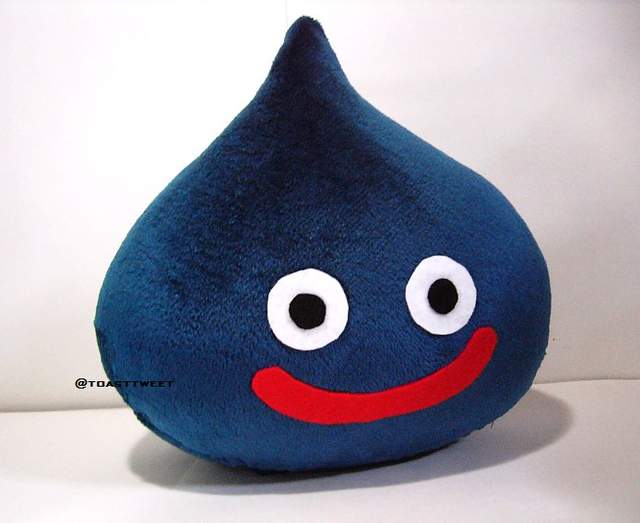 《DIY史萊姆絨毛玩具》用百元商店販售的毯子就可以很有質感喔 《DIY史萊姆絨毛玩具》用百元商店販售的毯子就可以很有質感喔