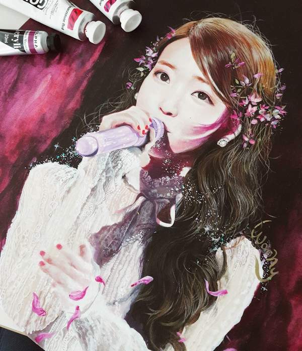 穿越次元《韓國繪師讓IU大玩Cosplay》就連IU本人也忍不住按讚啦～