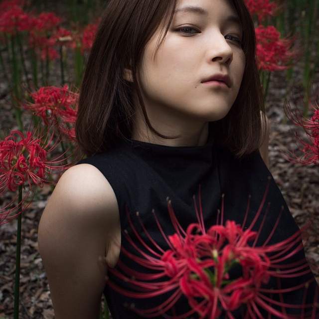 正妹機器人《高山沙織》東京電玩展後再扮機器人演出信用卡廣告