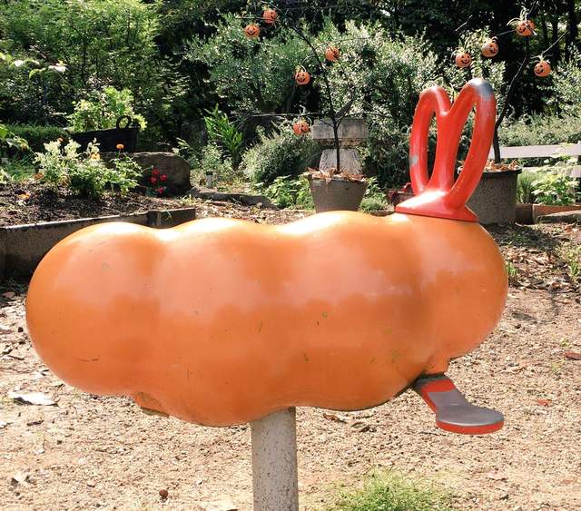 《炸蝦公園遊具》只有我覺得看起來像便便嗎