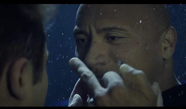 《海灘救護隊》最新預告 世界最狂救生員就在這裡