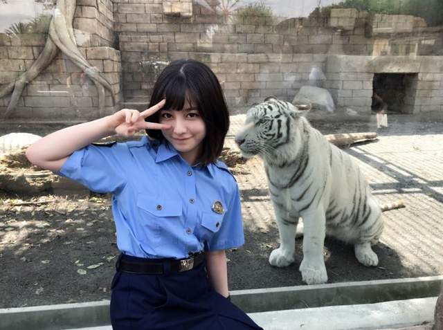 《警視廳生物系》橋本環奈新劇制服打扮真可愛 《警視廳生物系》橋本環奈新劇制服打扮真可愛