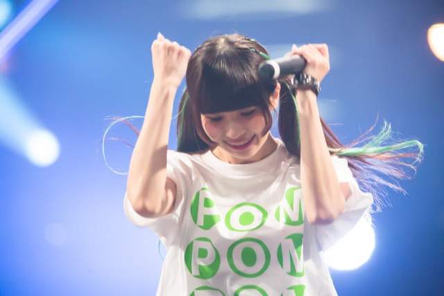 偶像引退《拍賣粉絲的禮物遭圍剿》粉絲會認同她的解釋嗎…… 偶像引退《拍賣粉絲的禮物遭圍剿》粉絲會認同她的解釋嗎……