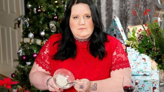 好可怕系列《聖誕大餐就是吃媽媽骨灰》因為思念她所以決定吃了她......