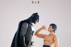 《蝙蝠俠vs李小龍》日本模型拍攝玩家的有趣作品 《蝙蝠俠vs李小龍》日本模型拍攝玩家的有趣作品