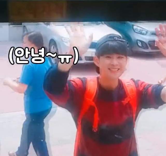 你男友也會這樣嗎？《韓國情侶超浮誇道別舉動》最後一個也太閃了吧ㅋㅋ