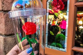 加州迪士尼推出《美女與野獸飲料杯》我的天啊~簡直美哭 加州迪士尼推出《美女與野獸飲料杯》我的天啊~簡直美哭