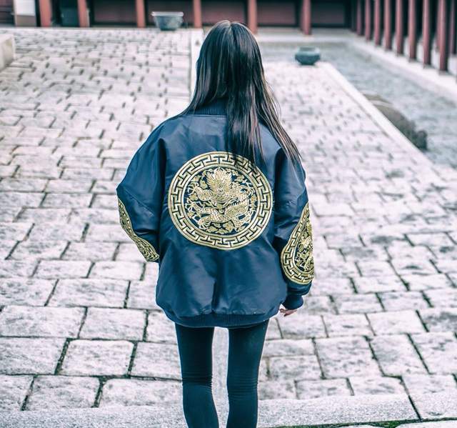 當皇世子不是夢《龍袍夾克》讓朋友看到你都要大喊吾皇萬歲萬歲萬萬歲