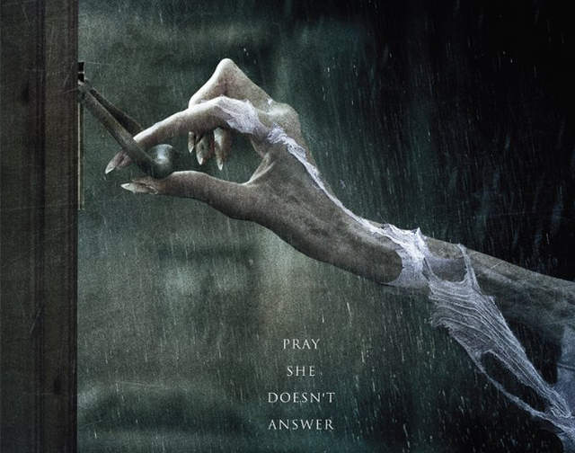 恐怖片《別敲兩次門》第一下叫醒惡靈 第二下召喚出來... 恐怖片《別敲兩次門》第一下叫醒惡靈 第二下召喚出來...