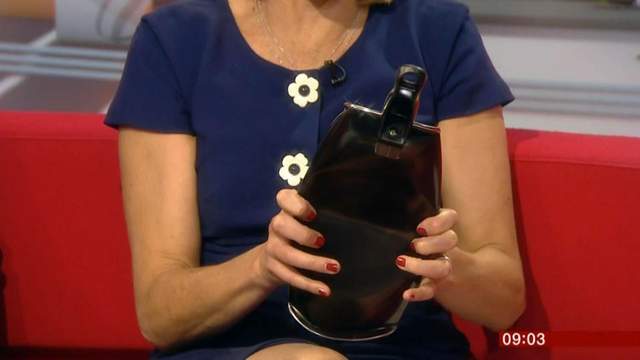 《現場LIVE如何折鐵鍋》世界最強壯的男人驚呆主持人... 《現場LIVE如何折鐵鍋》世界最強壯的男人驚呆主持人...