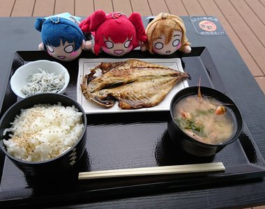 LoveLive Sunshine聖地《宅宅式點餐店員超頭痛》自己發明的菜名誰聽得懂啦…… LoveLive Sunshine聖地《宅宅式點餐店員超頭痛》自己發明的菜名誰聽得懂啦……