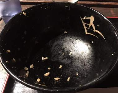 日本網友議論《完食的定義》黏在飯碗上的米粒沒吃完都不算完食? 日本網友議論《完食的定義》黏在飯碗上的米粒沒吃完都不算完食?