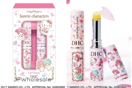 日本妹瘋搶《DHC護唇膏三麗鷗夢幻經典款♡》隨身必備的滋潤好物 日本妹瘋搶《DHC護唇膏三麗鷗夢幻經典款♡》隨身必備的滋潤好物