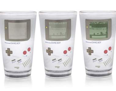 裝水就會開機《任天堂Game Boy變色玻璃杯》我喝的不是水是回憶 裝水就會開機《任天堂Game Boy變色玻璃杯》我喝的不是水是回憶