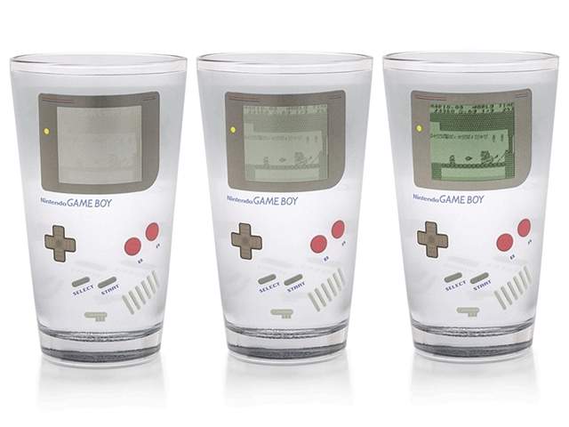 裝水就會開機《任天堂Game Boy變色玻璃杯》我喝的不是水是回憶 裝水就會開機《任天堂Game Boy變色玻璃杯》我喝的不是水是回憶