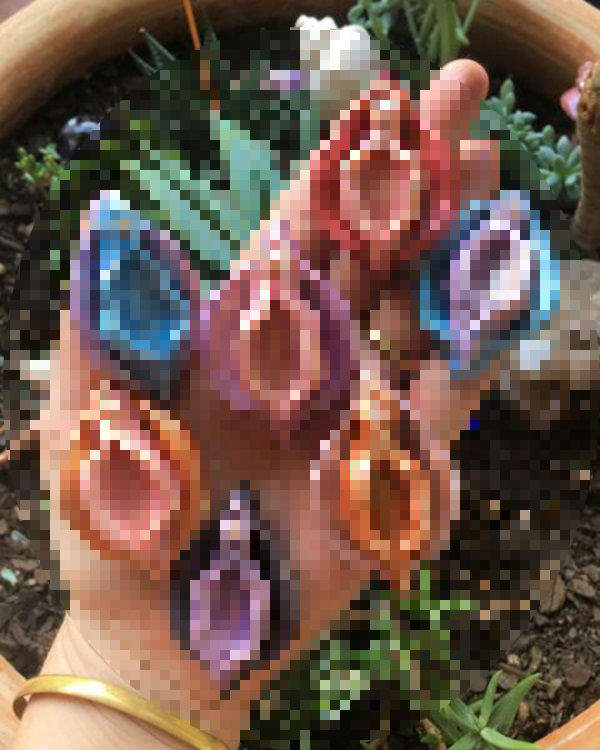 網路熱賣《陰道項鍊》因為供不應求賣家不得不關閉賣場先...... 網路熱賣《陰道項鍊》因為供不應求賣家不得不關閉賣場先......