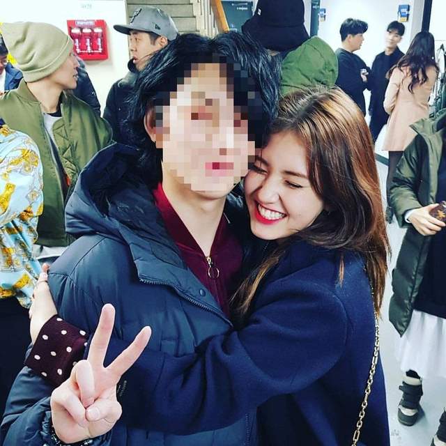 這位男藝人《不管跟女藝人多親密都不會傳出緋聞》獲得這封號到底好還是不好ㅋㅋ - 圖片1 這位男藝人《不管跟女藝人多親密都不會傳出緋聞》獲得這封號到底好還是不好ㅋㅋ - 圖片1