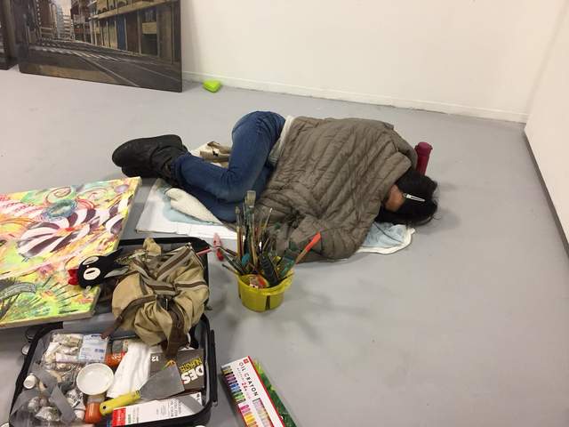 東京造形大學《美大生的藝術睡姿》為了藝術季自己要先成為藝術(誤)