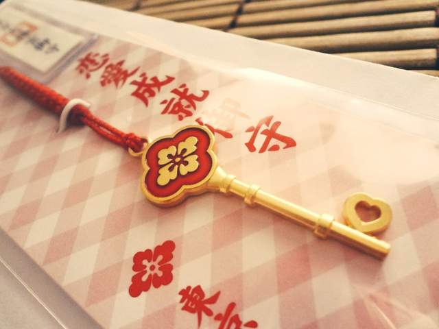 《想造訪的戀愛神社》對男生來說也想拜看看買個御守做紀念好嗎XD 《想造訪的戀愛神社》對男生來說也想拜看看買個御守做紀念好嗎XD